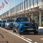 Mehrere Range Rover Sport Electric Prototypen in der Boxengasse