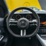 Innenraum des elektrischen Mercedes GLA 2028 – Detail 05