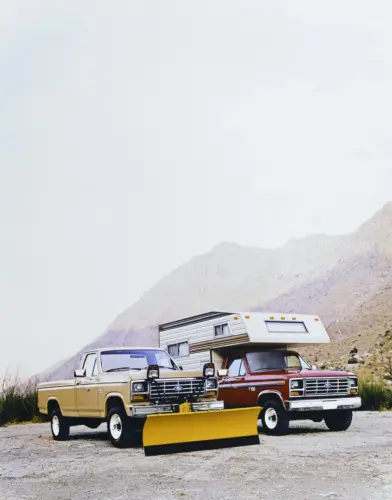 1982 Ford F-250 XLT mit Wohnkabine und F-250 XL mit Schneepflug